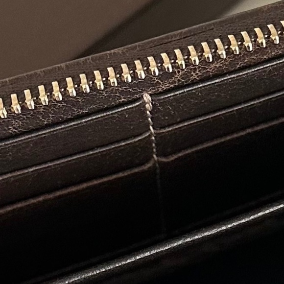 AUTHENTIC Gucci Wallet - Picture 7 of 12